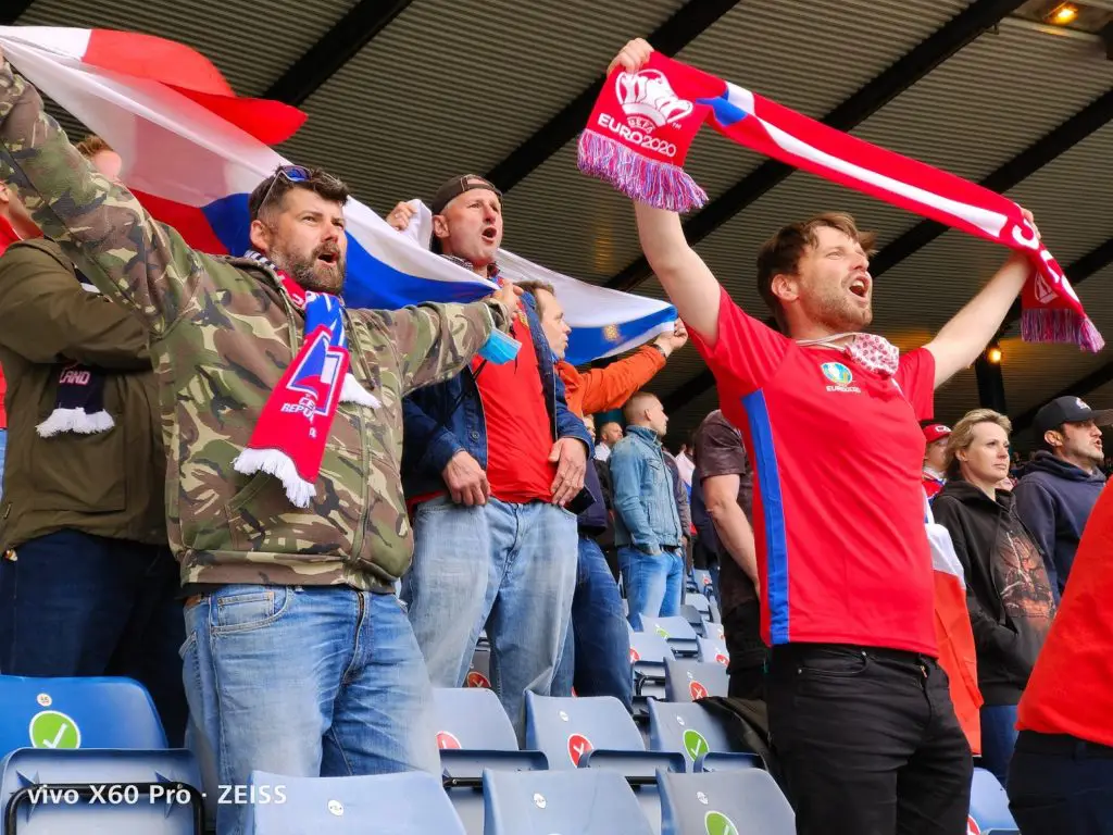 vivo แชร์เคล็ดลับถ่ายภาพกีฬาและภาพแอ็กชันให้สวยระดับมือโปร ด้วย X60 Pro 5G สมาร์ตโฟนผู้สนับสนุนการแข่งขัน UEFA EURO 2020™ อย่างเป็นทางการ