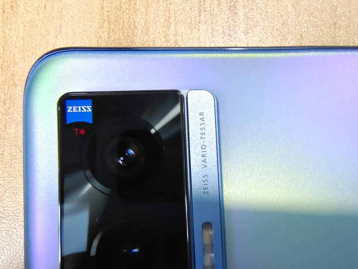 vivo X70 Series