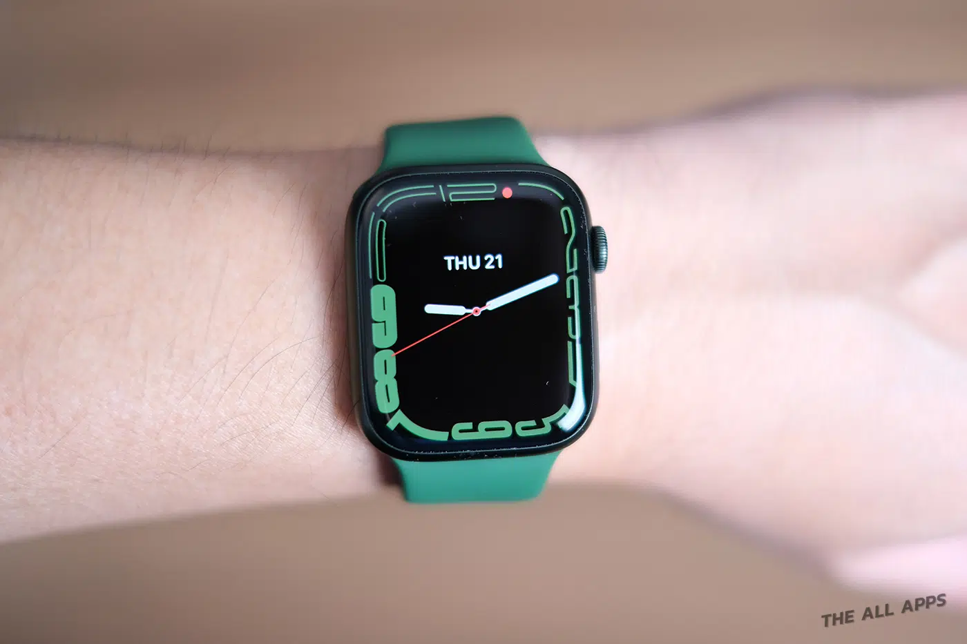 พรีวิว Apple Watch Series 7 ตัวเรือนอะลูนิเนียม สีเขียว ขนาด 45 มม. รุ่น GPS + Cellular