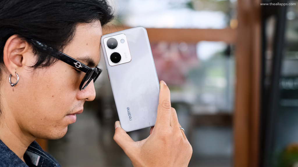 realme P3 Ultra สมาร์ทโฟนซีรีส์ใหม่ของทางเรียลมี โดยรุ่นนี้ถูกออกแบบและพัฒนาออกมาให้มีประสิทธิภาพตอบโจทย์ทุกการใช้งาน ไม่ว่าจะเป็นการถ่ายภาพ, เล่นเกม หรือแม้แต่การใช้งานทั่วไป และสำหรับสมาร์ทโฟนรุ่นใหม่รุ่นนี้จะเป็นอย่างไร ไปติดตามรีวิวกัน