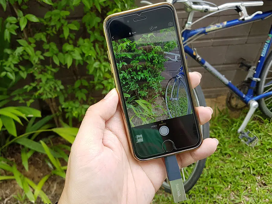 SanDisk iXpand Mini Flash Drive 6