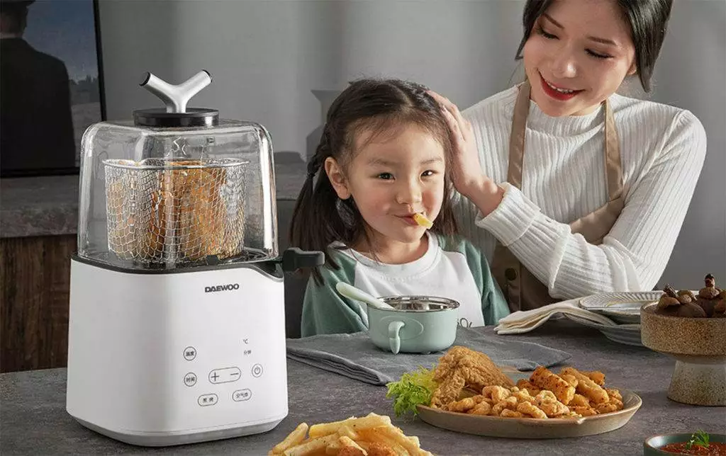 Xiaomi Daewoo Mini Multifunctional Air Fryer K3 หม้อทอดไร้น้ำมัน ราคา 2,999 บาท