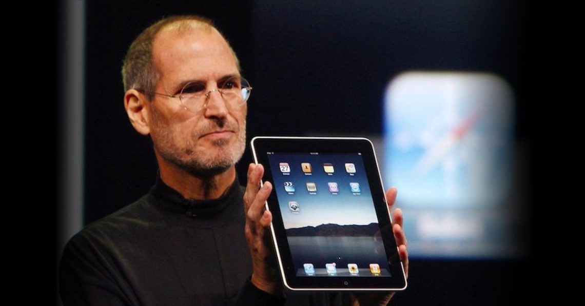 วันนี้เราได้รวมเหตุการณ์สำคัญๆ เกี่ยวกับ iPad มาฝากทุกท่านเนื่องในโอกาส iPad ครบรอบ 10 ปี ไปดูกันเลยว่าจะมีเหตุการณ์อะไรบ้าง