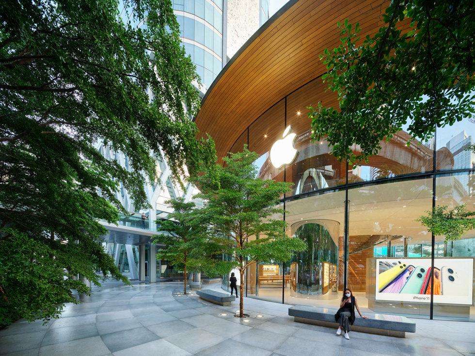Apple Central World จะเปิดให้บริการในวันศุกร์ที่ 31 กรกฎาคม เวลา 10.00 น.